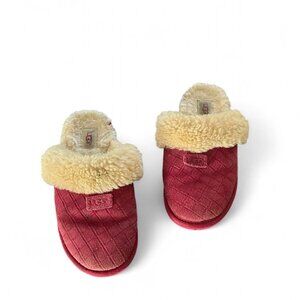 Burgundy ugg fur slippers  Size 8  Some small stains. Very cozy Vintage y2k 90s